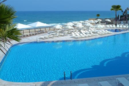 נוף אל הים במלון דניאל הרצליה.